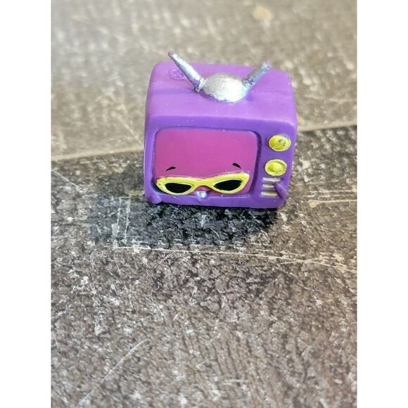 Shopkins moose mini TV sunglasses toy figure - Picture 1 of 5